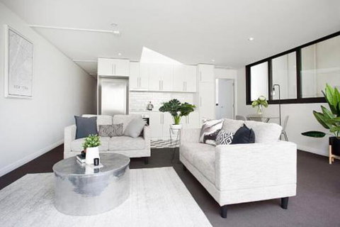 Urban Rest The Little Oxford - Hervey Bay Accommodation 3