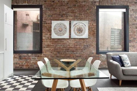 Urban Rest The Little Oxford - Hervey Bay Accommodation 2