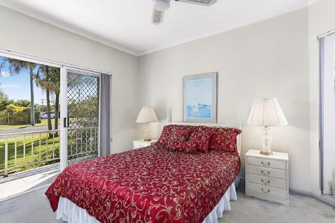 Solitaire 1 Sawtell NSW - Hervey Bay Accommodation 2