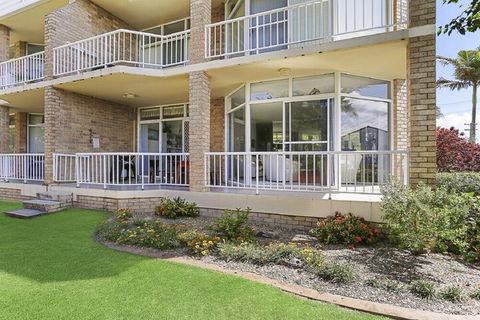 Solitaire 1 Sawtell NSW - Hervey Bay Accommodation 1