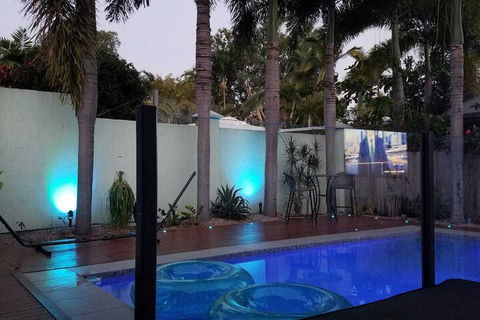 Beach Bliss Queen Bed BBQ Pool Netflix - Hervey Bay Accommodation 6