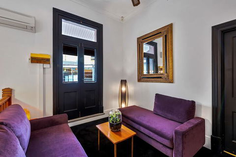 BANK192 - Hervey Bay Accommodation 2