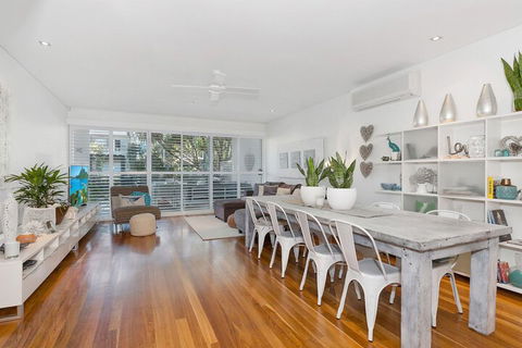COASTAL CHIC At CASUARINA - Hervey Bay Accommodation 5