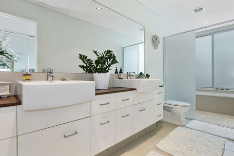 COASTAL CHIC At CASUARINA - Hervey Bay Accommodation 6