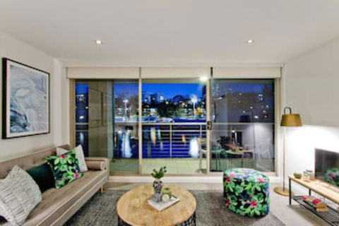 Absolute Sydney Harbour Front Luxury With Parking - Hervey Bay Accommodation 0