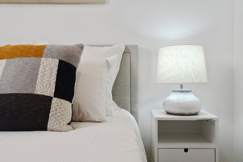 HomeHotel New & Walking To Shopping Super Clean - Hervey Bay Accommodation 1