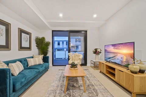 HomeHotel New & Comfort 3 Bedrooms - Tourism Hervey Bay 2