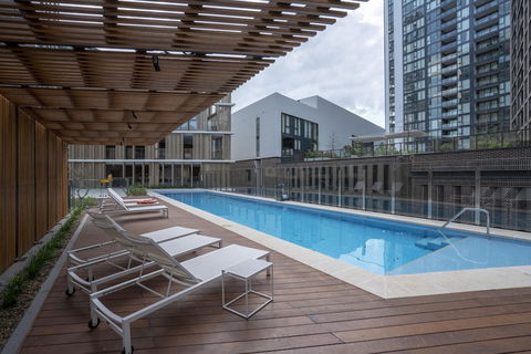 Modern Apartment In Darling Harbour - Hervey Bay Accommodation 6