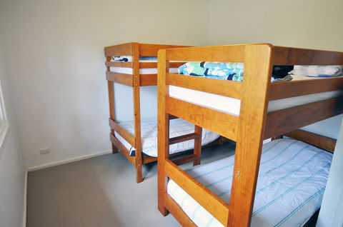 Waves On Florida Surf Side - Hervey Bay Accommodation 2