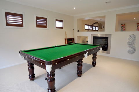 THE Haven Surf Side - Hervey Bay Accommodation 0