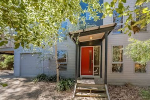 Salt Water Secret Surf Side - Hervey Bay Accommodation 0