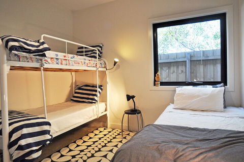 Armstrongs Close TO Beach - Tourism Hervey Bay 4