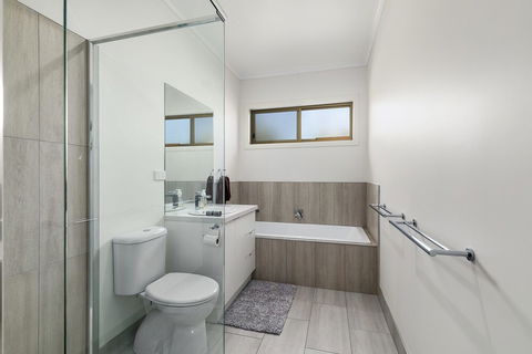 Veronica Lodge Free Wifi - Hervey Bay Accommodation 4