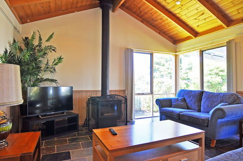 Archies Beachside Abode PET Friendly - Hervey Bay Accommodation 4