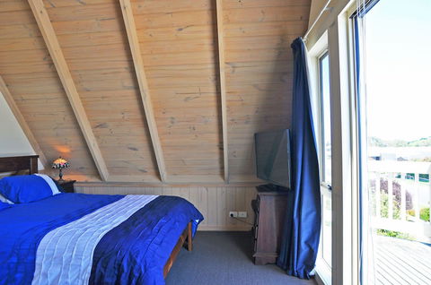 Archies Beachside Abode PET Friendly - Hervey Bay Accommodation 6