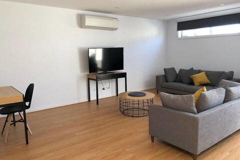Phillip Island Townhouses - Hervey Bay Accommodation 6