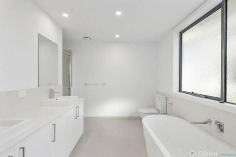 Phillip Island Townhouses - Hervey Bay Accommodation 5