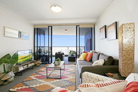 CBD African Charm, Story Bridge & River Views - Hervey Bay Accommodation 3