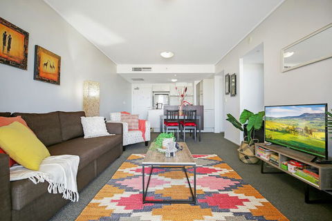 CBD African Charm, Story Bridge & River Views - Hervey Bay Accommodation 4