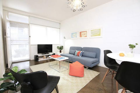 Apartment2c Lennox 1 - Hervey Bay Accommodation 0