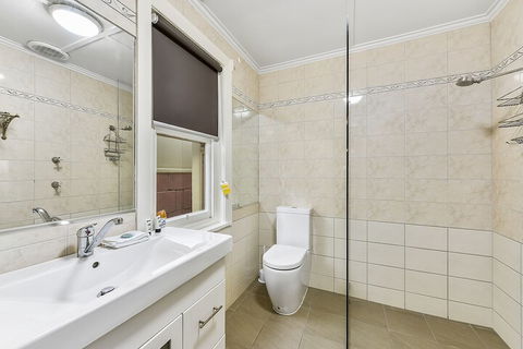 Wyatt Guest House - Hervey Bay Accommodation 3