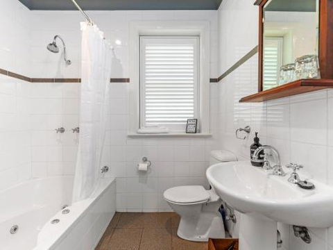 Broughton Mill Farm Guesthouse Berry - Hervey Bay Accommodation 4
