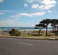 Portarlington Holiday Units  Pool - Hervey Bay Accommodation
