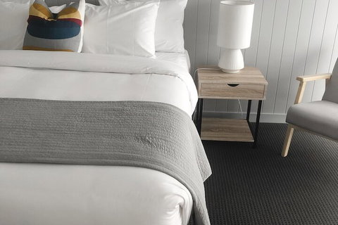 Eight Spence - Hervey Bay Accommodation 5