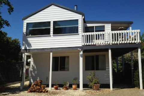 Yarraglen BnB - Hervey Bay Accommodation 0
