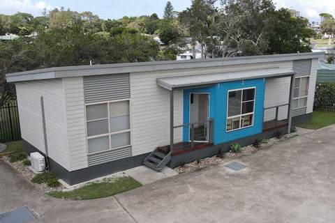 The Bowlo Holiday Cabins - Hervey Bay Accommodation 6