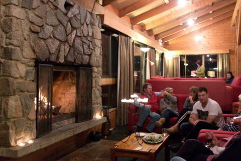 Altitude - The Lodge Smiggins - Hervey Bay Accommodation 3