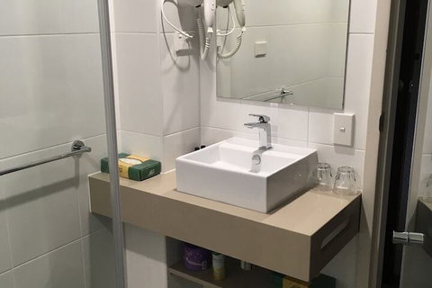 Altitude - The Lodge Smiggins - Hervey Bay Accommodation 7