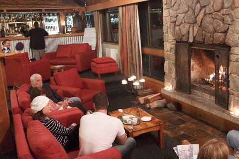 Altitude - The Lodge Smiggins - Hervey Bay Accommodation 4