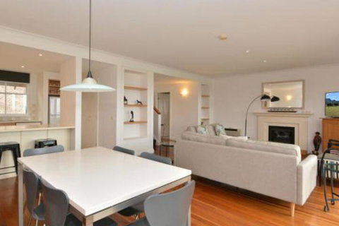 Villa 3br Tranquility Resort Condo Located Within Cypress Lakes Resort (nothing Is More Central) - Hervey Bay Accommodation 2