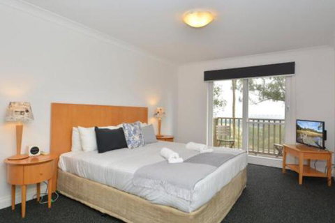 Villa 3br Tranquility Resort Condo Located Within Cypress Lakes Resort (nothing Is More Central) - Hervey Bay Accommodation 7