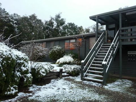 Alps Lodge - Hervey Bay Accommodation 2