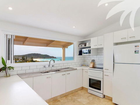 The Headland House - Hervey Bay Accommodation 5