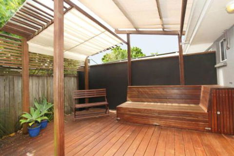 1 / 882 David Low Way Marcoola 500 Bond Linen Included Pet Friendly - Hervey Bay Accommodation 5