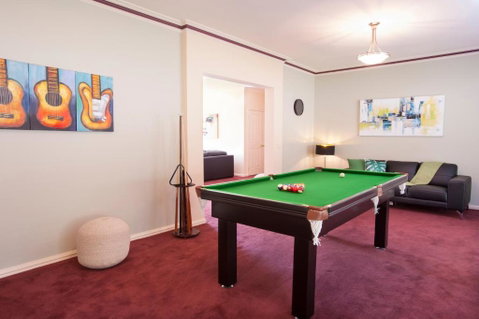 Emerald Lodge - Hervey Bay Accommodation 5