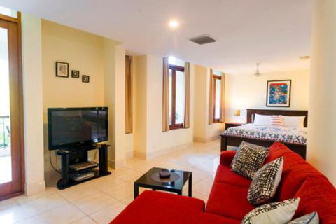 Luxury 1 Bed Apartment New King Bed & Bath - Tourism Hervey Bay 7