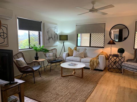 Maleny Arthouse Cottage - Hervey Bay Accommodation 1
