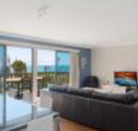 74 Ocean Parade - Hervey Bay Accommodation