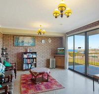 Grandview Apartment Ocean Views - Hervey Bay Accommodation