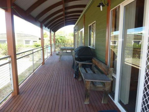 Bridport Villa - Hervey Bay Accommodation 3