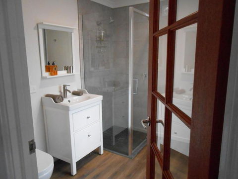 Lakeview - Tourism Hervey Bay 4