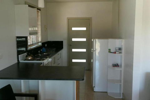 River Cottage Eagle Point - Tourism Hervey Bay 3