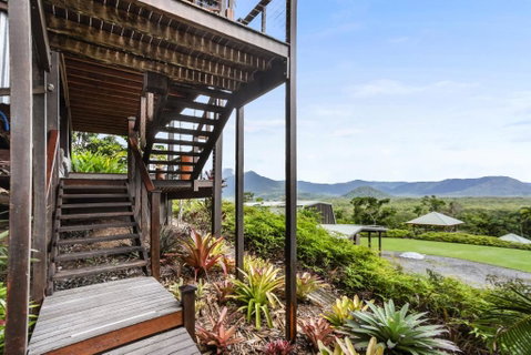 Daintree Holiday Homes La Vista - Hervey Bay Accommodation 6