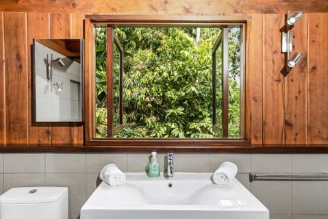 Daintree Holiday Homes La Vista - Hervey Bay Accommodation 5