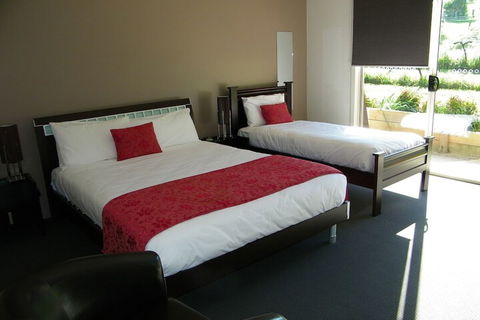 De'Vine Escape - Hervey Bay Accommodation 4