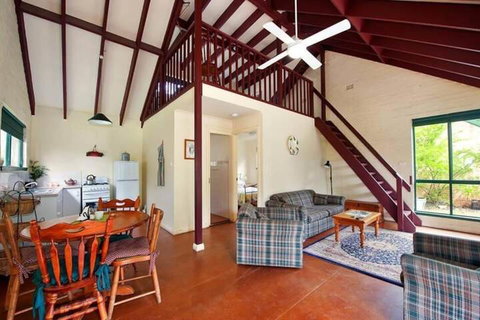 Kurrajong Trails And Cottages - Hervey Bay Accommodation 7